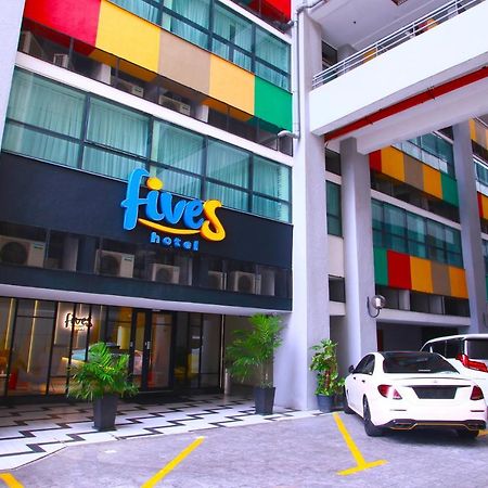Fives Hotel Dnp 新山 外观 照片