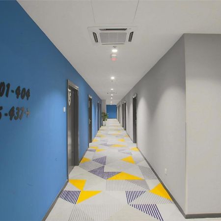 Fives Hotel Dnp 新山 外观 照片