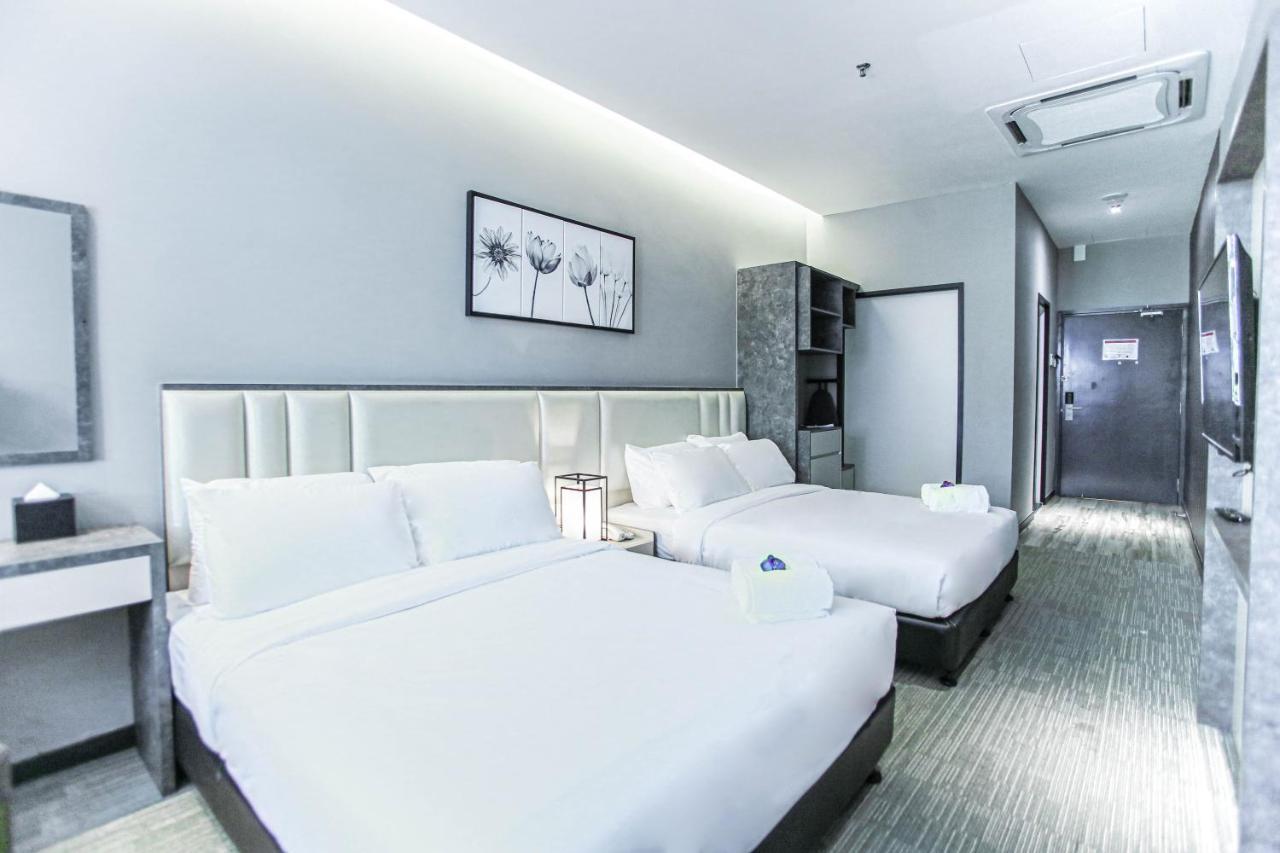 Fives Hotel Dnp 新山 外观 照片