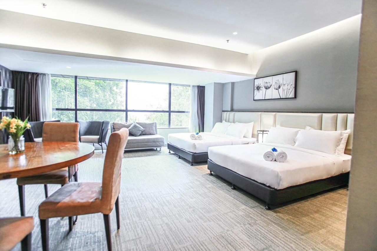 Fives Hotel Dnp 新山 外观 照片