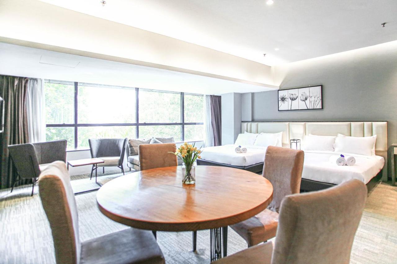 Fives Hotel Dnp 新山 外观 照片