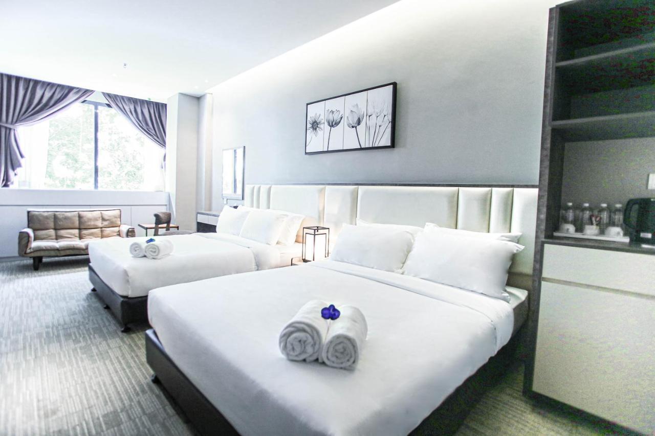 Fives Hotel Dnp 新山 外观 照片